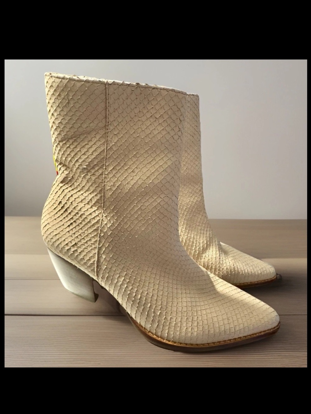 Matisse Caty Ankle Boot Cream Leather Snake Embossed Sz 6 Western~Boho~Worn Once